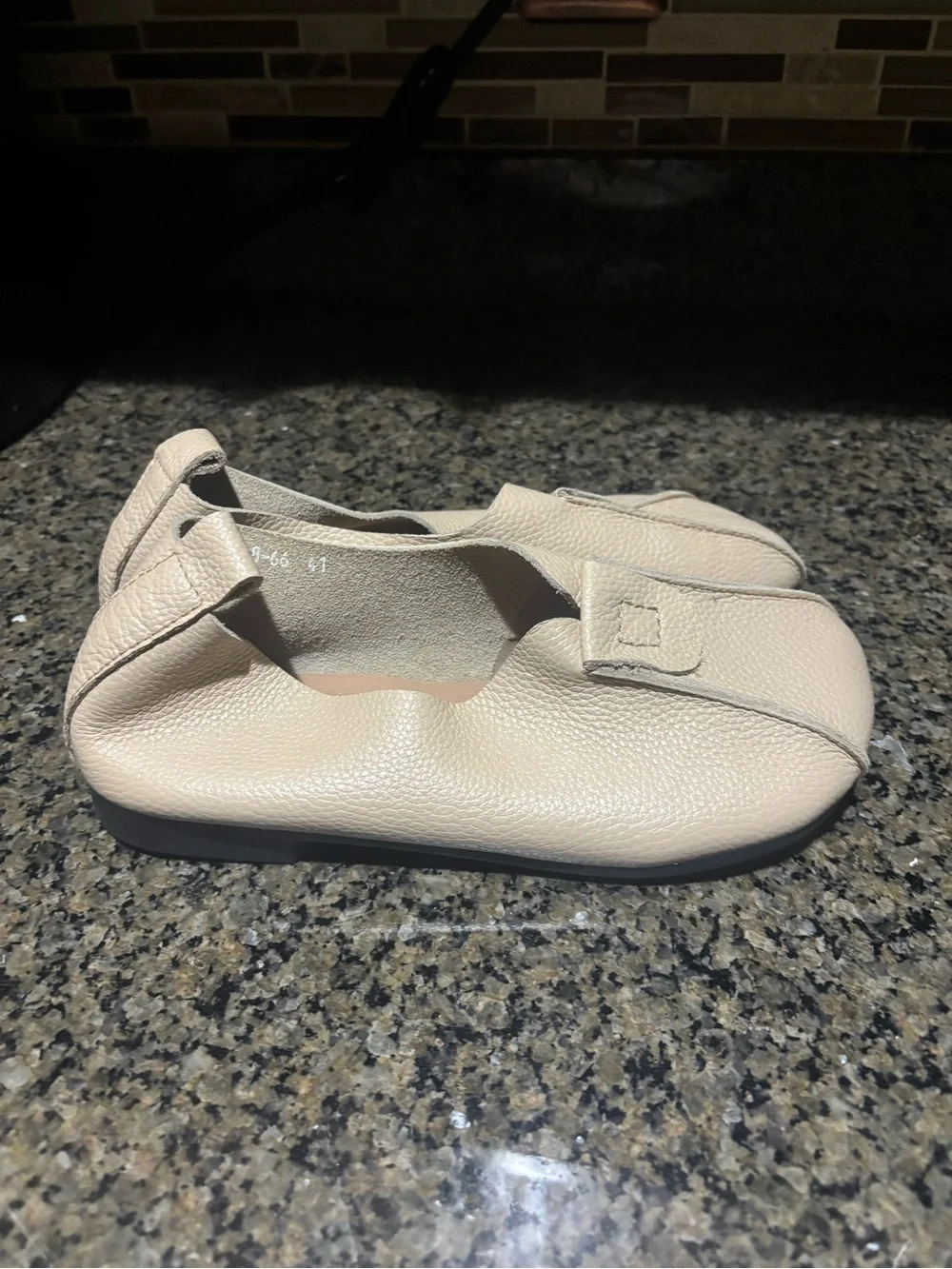 Acropedico Women’s Cream Pebbled Leather Slip-On Flats